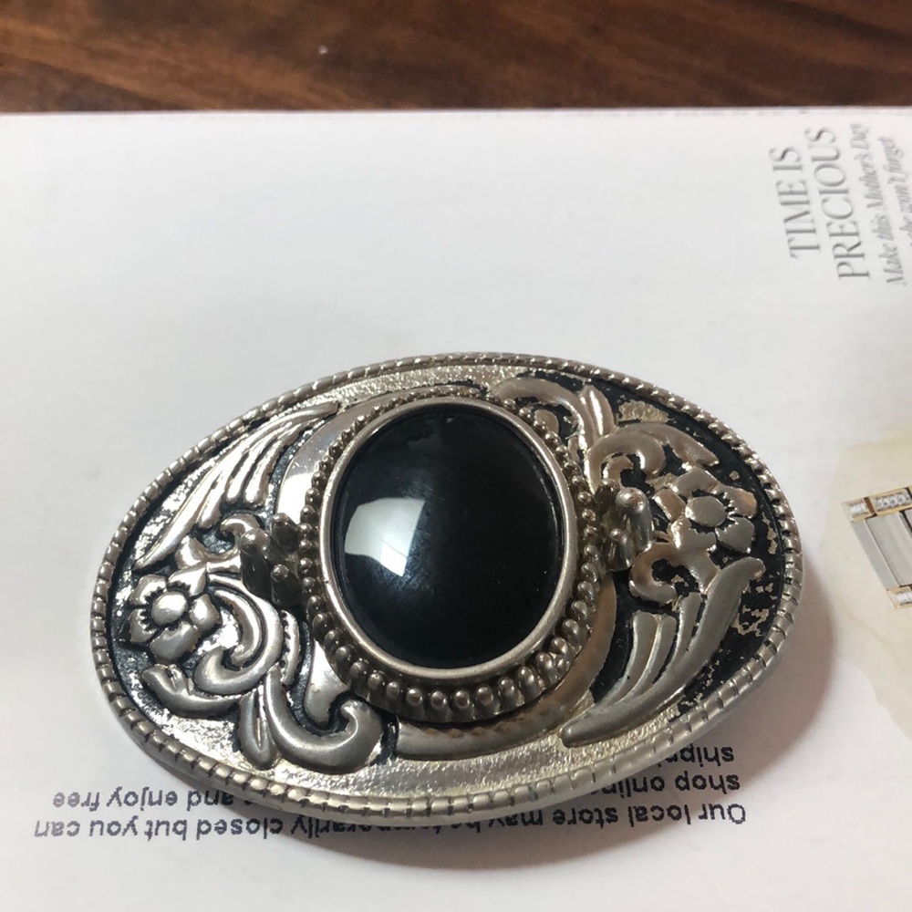 Belt buckle